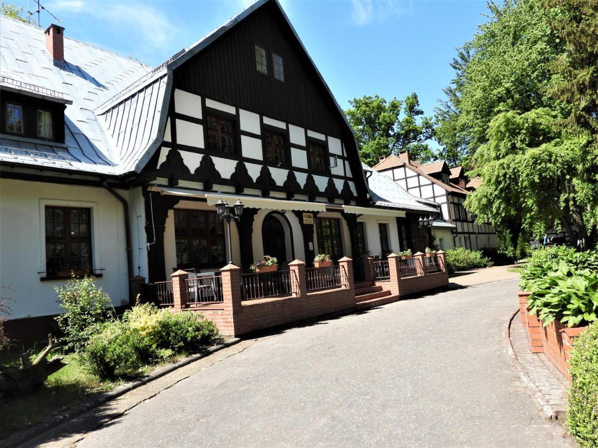 Dworek Osiecki Osieki (Koszalin) Exterior foto